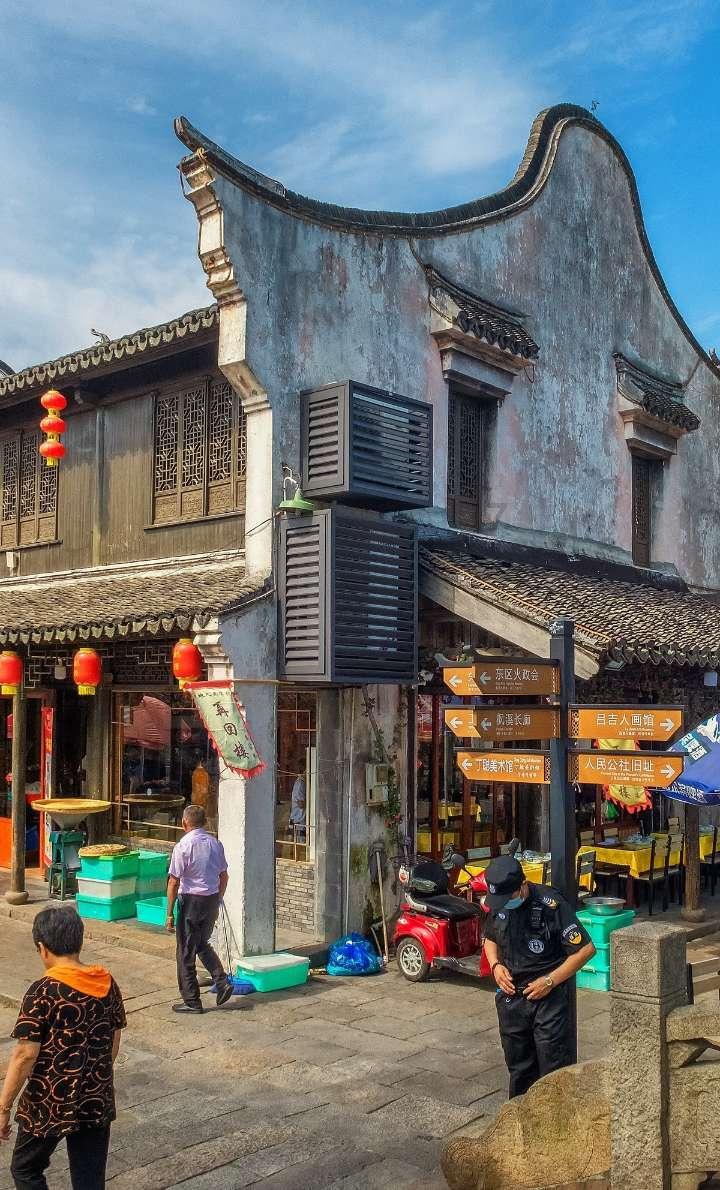 如果奔跑是我的人生:秦峰为啥背着情人偷偷送安心嘉年华